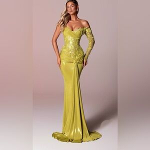 Glamorous Tabja Original One-Shoulder Green Evening Dress